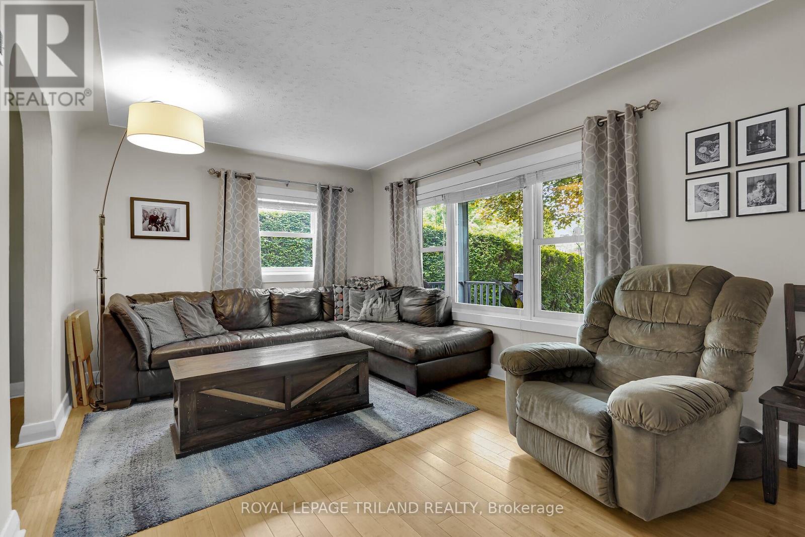 579 Regent Street, London East (East B), Ontario  N5Y 4H7 - Photo 9 - X12217067