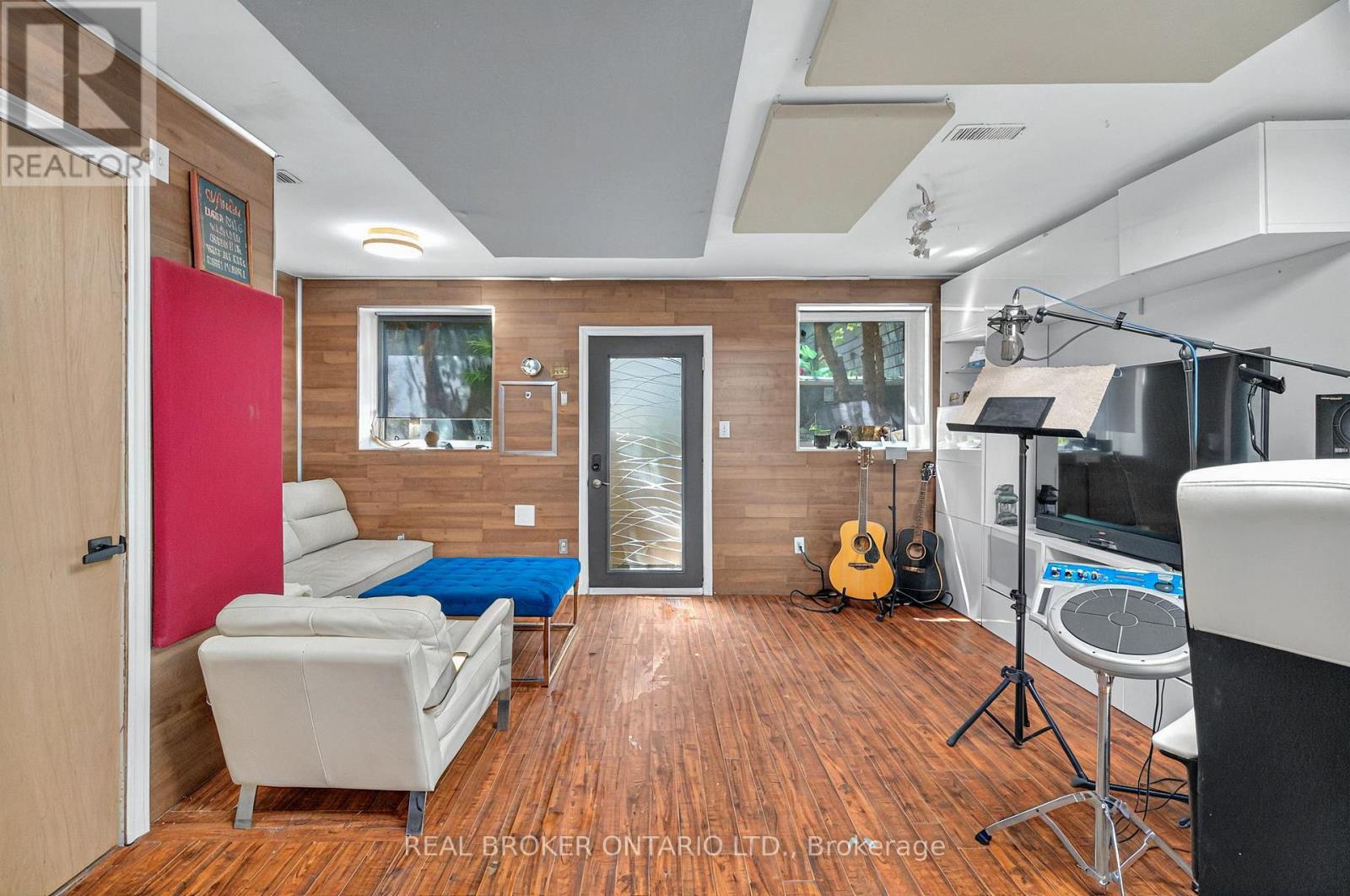 143 Parkmount Road, Toronto, Ontario  M4J 4V3 - Photo 38 - E12200316