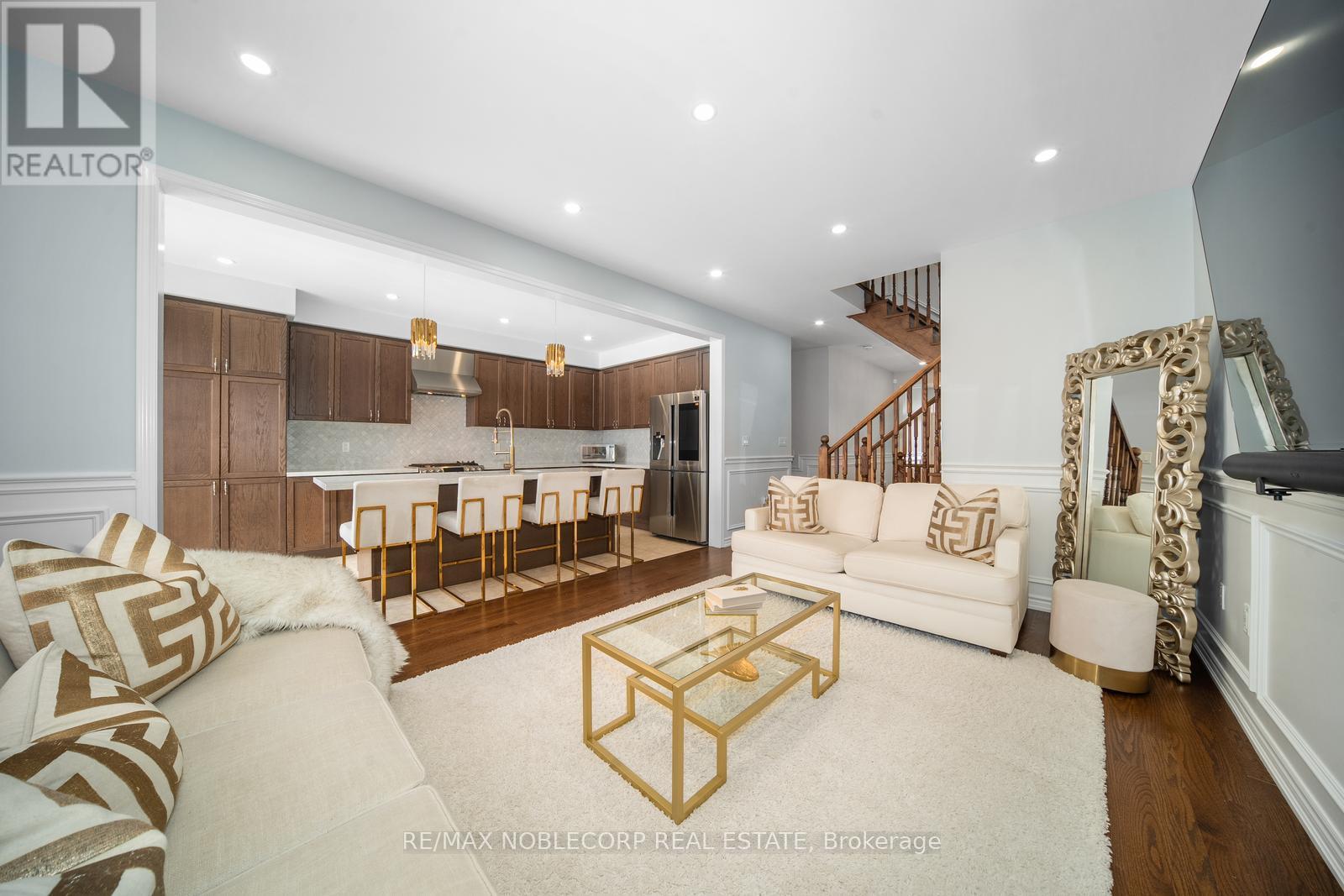 57 Mc Michael Avenue, Vaughan (Kleinburg), Ontario  L4H 4T3 - Photo 4 - N11977303