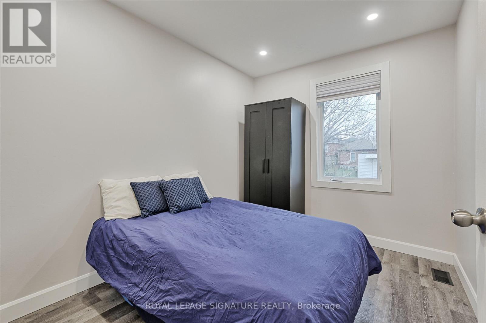 58 Livingstone Avenue, Toronto, Ontario  M6E 2L8 - Photo 17 - W12205012