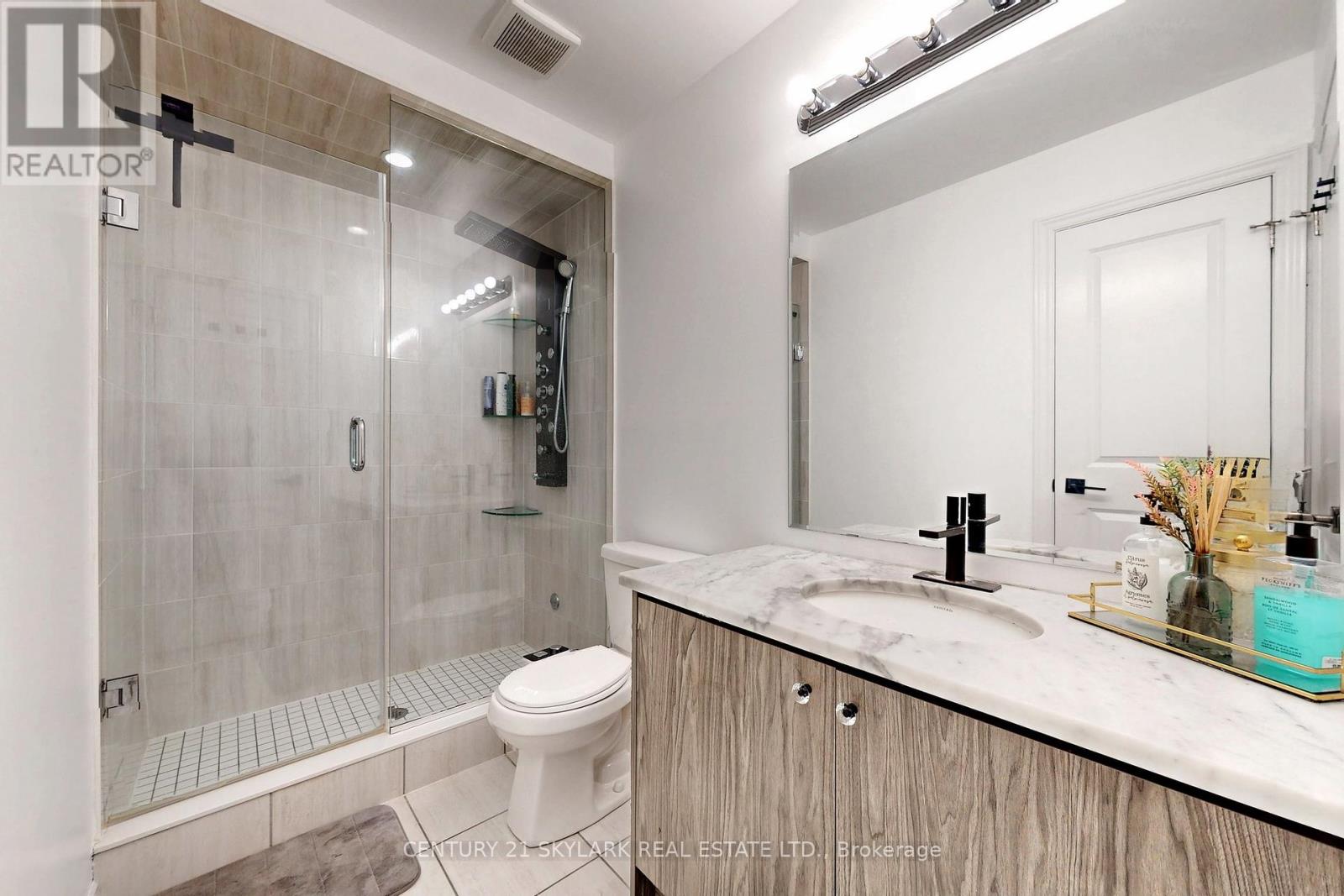 12 Savino Drive W, Brampton, Ontario  L6Z 0J5 - Photo 25 - W12213350