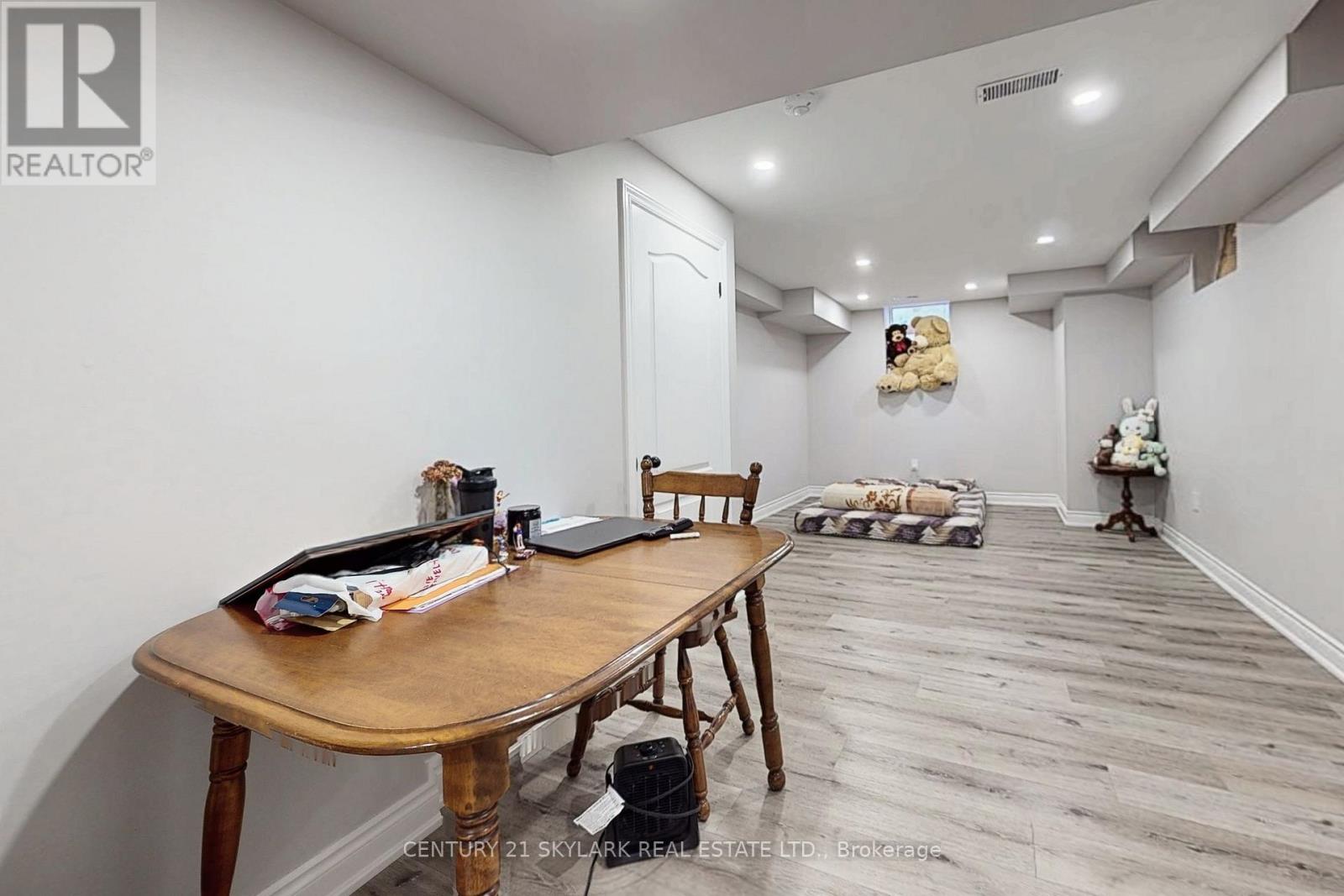 12 Savino Drive W, Brampton, Ontario  L6Z 0J5 - Photo 30 - W12213350