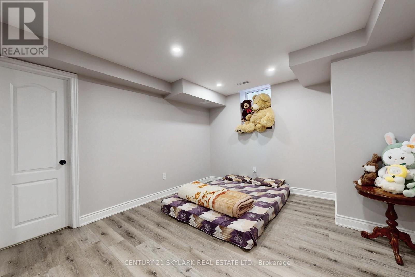 12 Savino Drive W, Brampton, Ontario  L6Z 0J5 - Photo 29 - W12213350