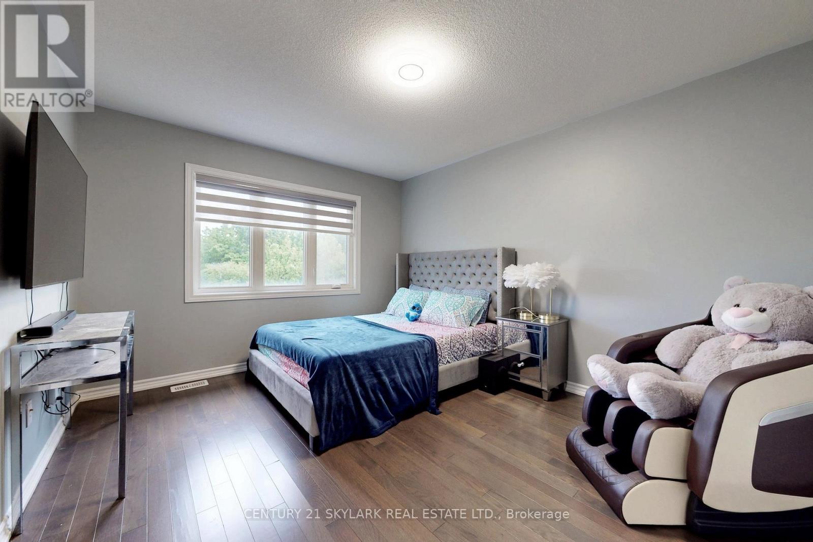 12 Savino Drive W, Brampton, Ontario  L6Z 0J5 - Photo 15 - W12213350