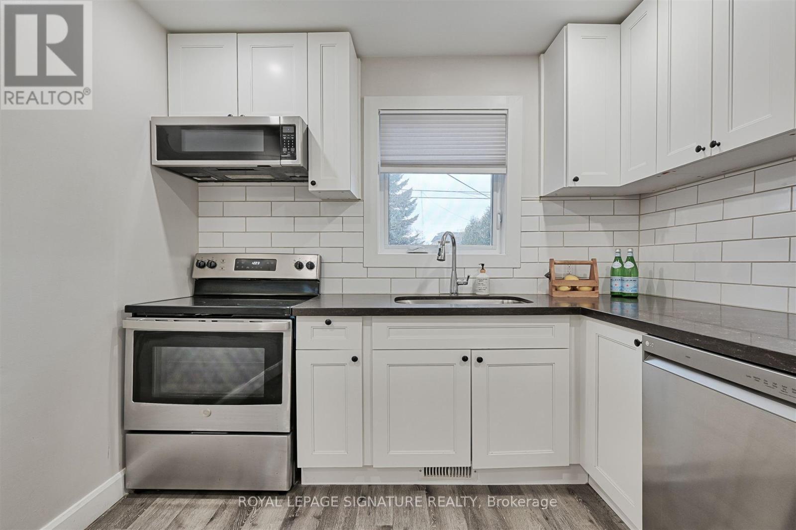 58 Livingstone Avenue, Toronto, Ontario  M6E 2L8 - Photo 12 - W12205012