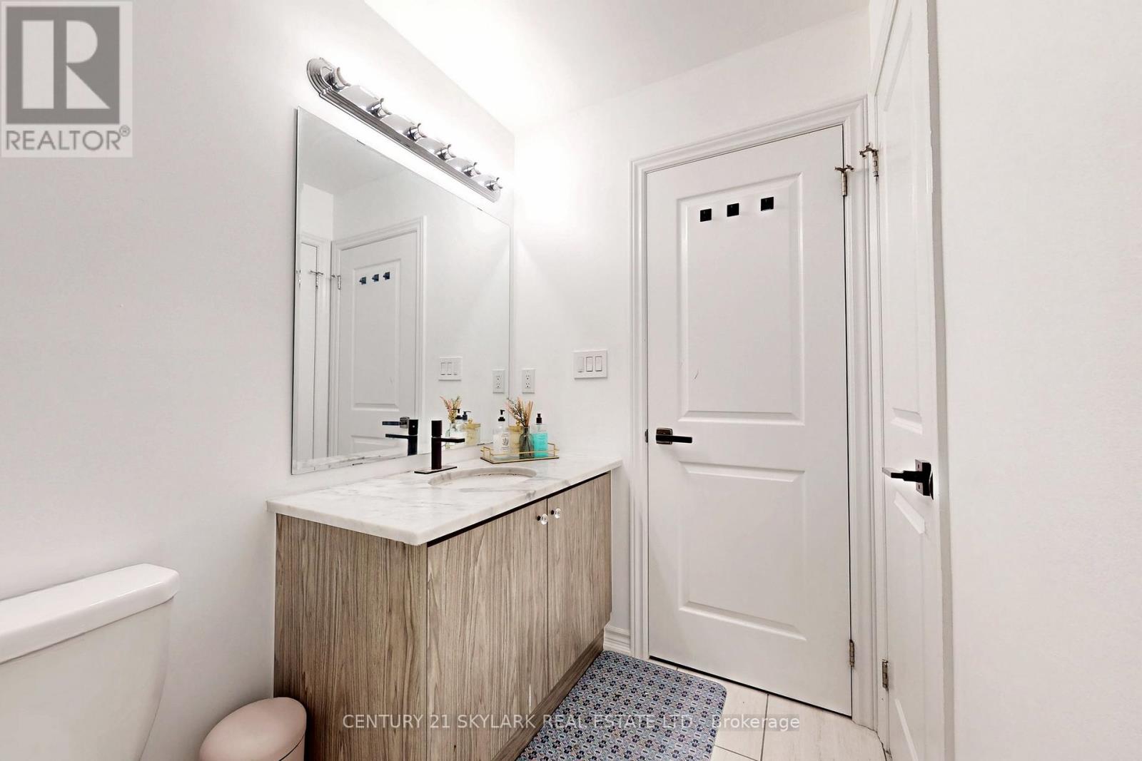 12 Savino Drive W, Brampton, Ontario  L6Z 0J5 - Photo 26 - W12213350
