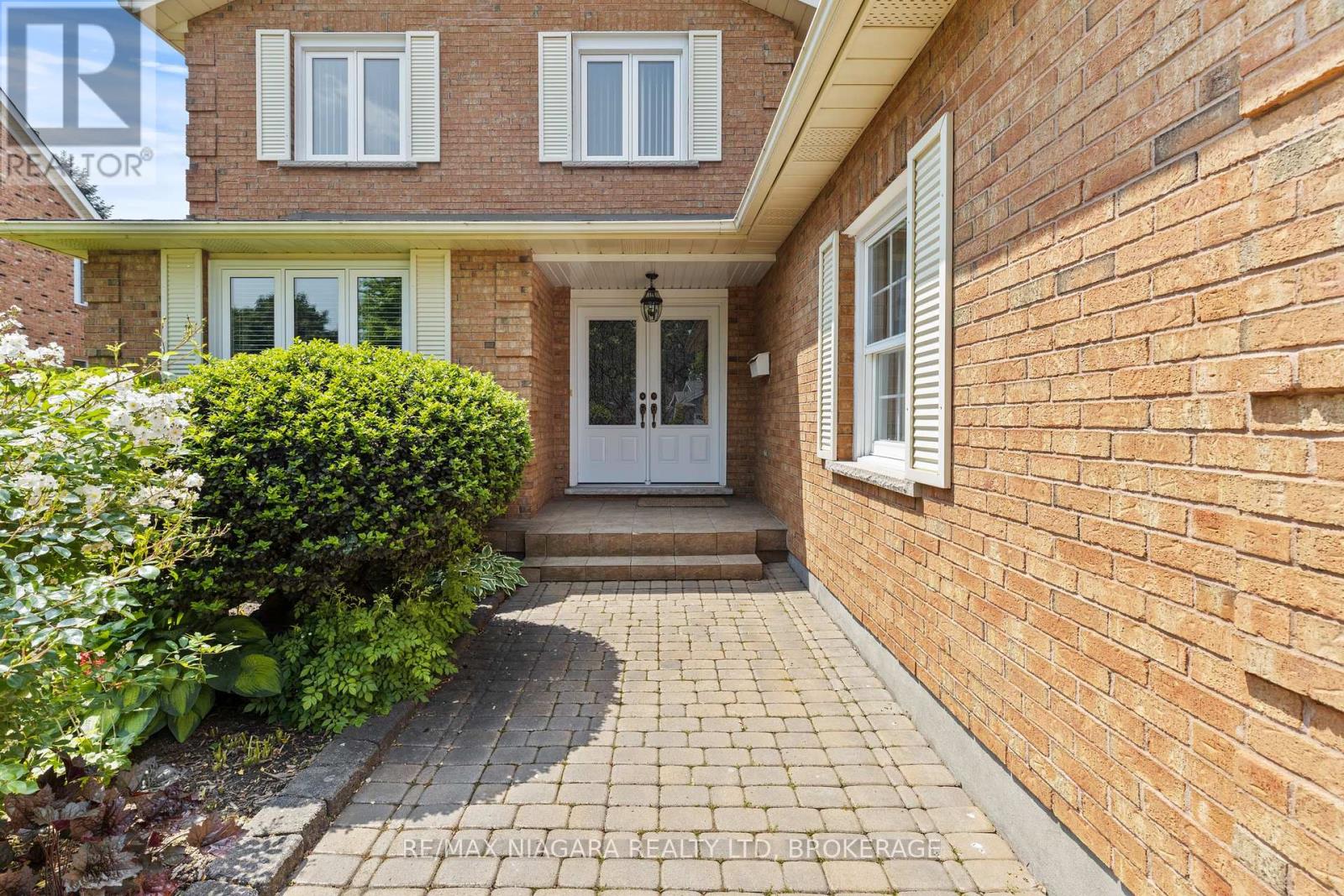 Property at 67 THE PROMENADE image 5