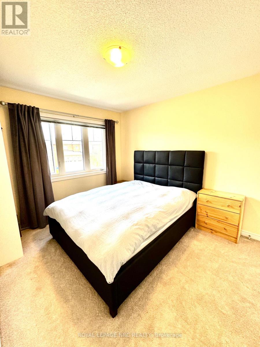 45 Sparkle Drive, Thorold, Ontario  L0S 1A0 - Photo 18 - X12216994