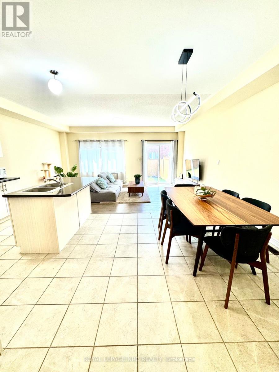 45 Sparkle Drive, Thorold, Ontario  L0S 1A0 - Photo 8 - X12216994