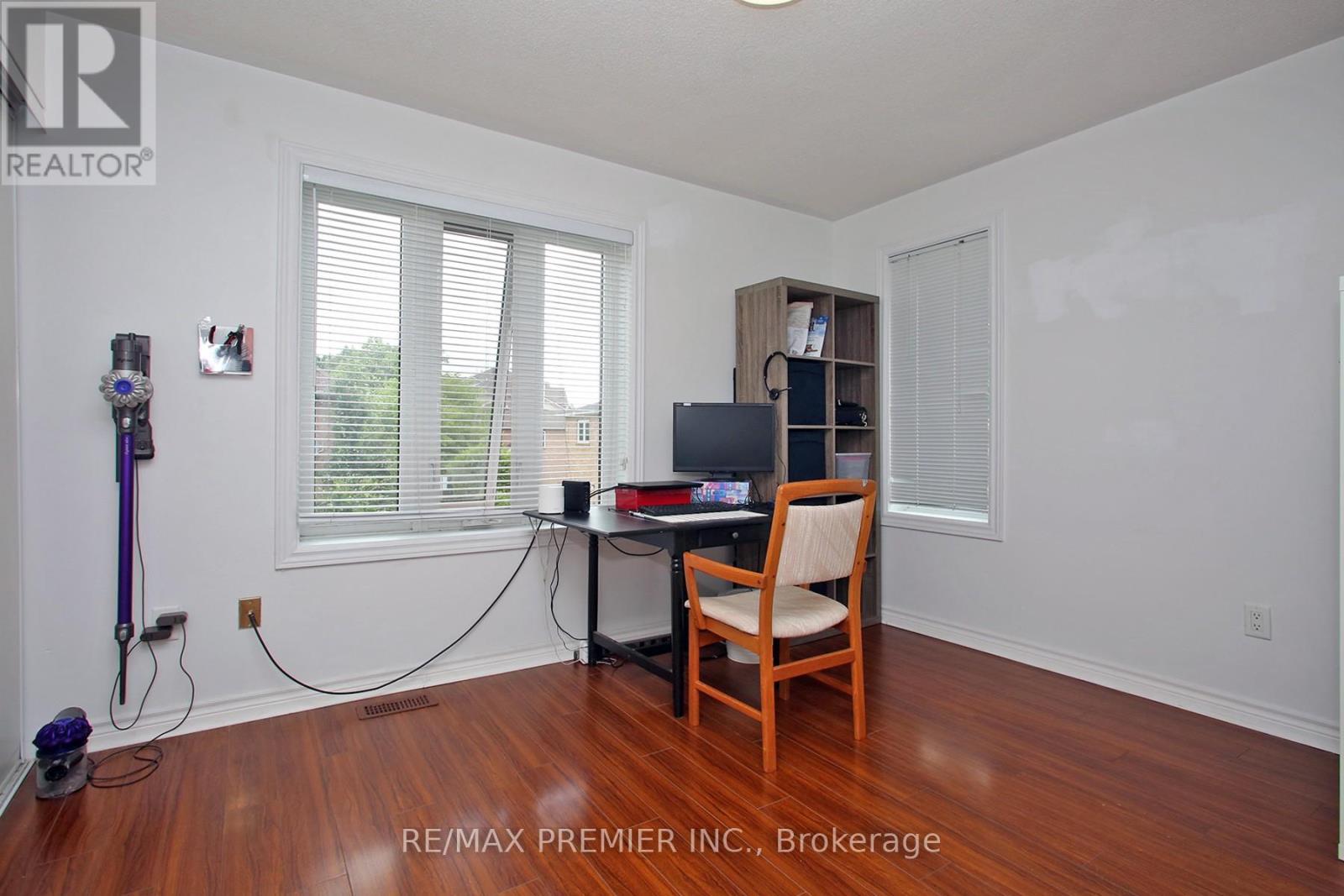 37 - 45 Bristol Road E, Mississauga (Hurontario), Ontario  L4Z 3P5 - Photo 17 - W12215761