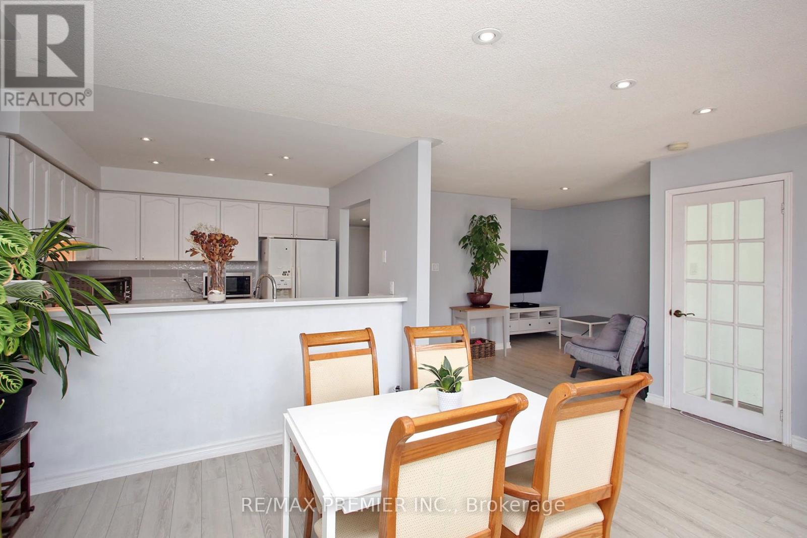 37 - 45 Bristol Road E, Mississauga (Hurontario), Ontario  L4Z 3P5 - Photo 13 - W12215761