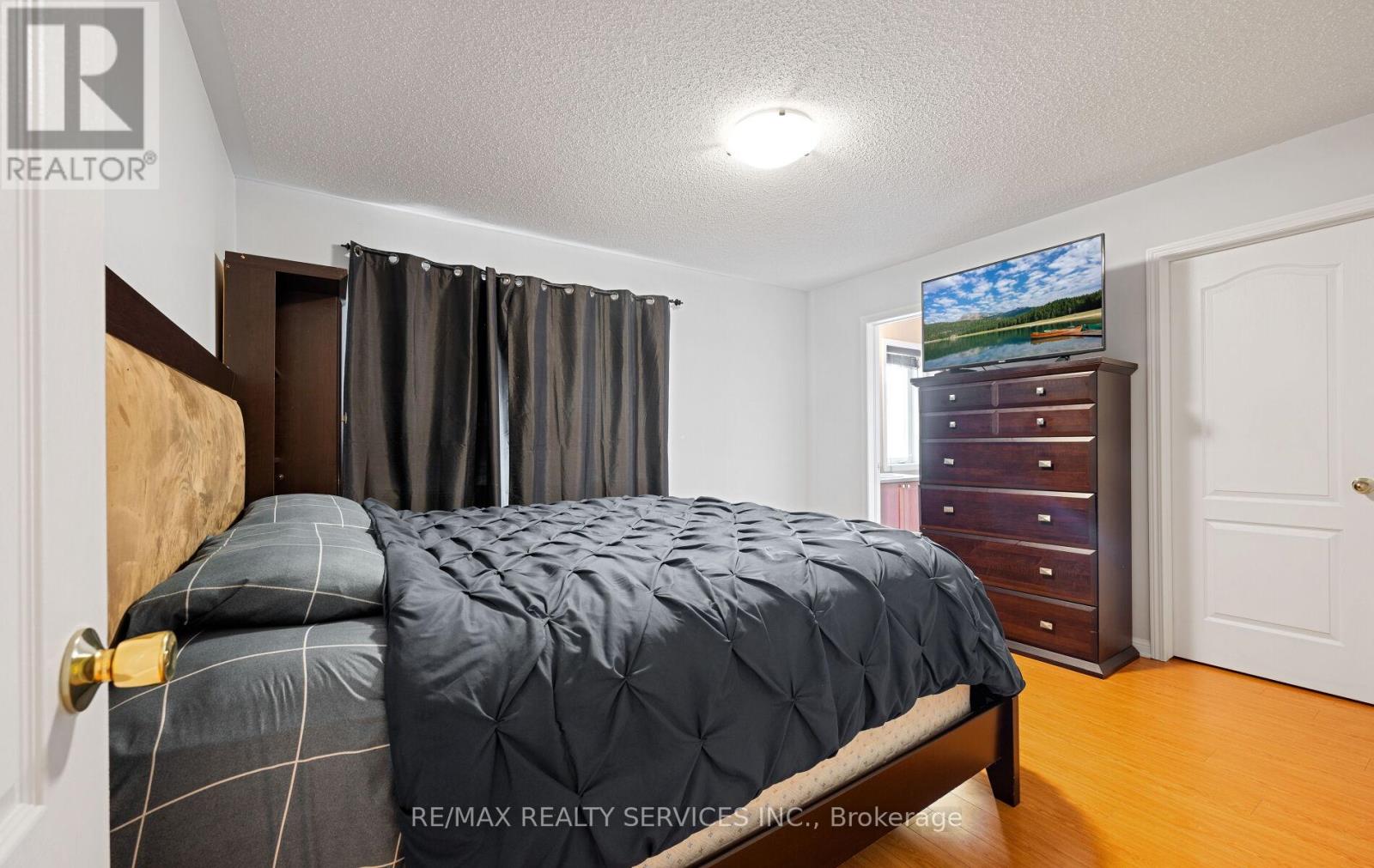 69 Decker Hollow Circle, Brampton (Credit Valley), Ontario  L6X 0L5 - Photo 29 - W12215482