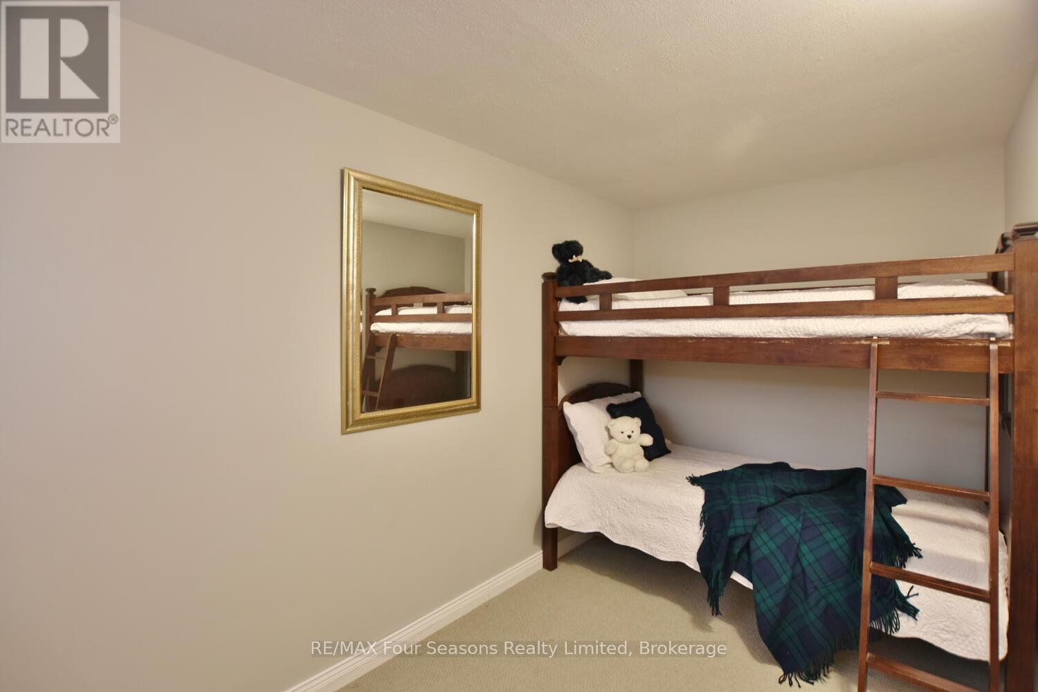 46 William Avenue, Wasaga Beach, Ontario  L9Z 2X3 - Photo 49 - S12216992