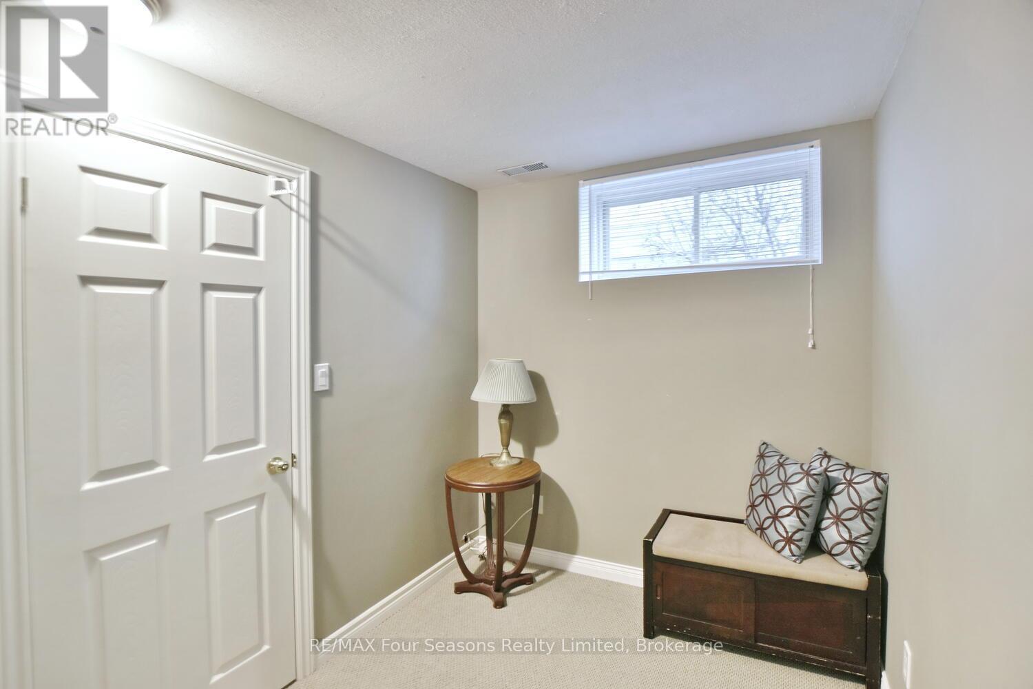 46 William Avenue, Wasaga Beach, Ontario  L9Z 2X3 - Photo 50 - S12216992