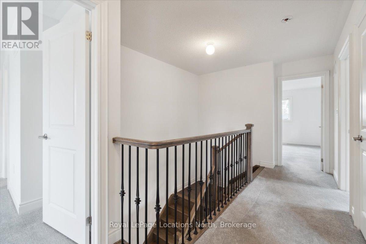 37 Autumn Drive, Wasaga Beach, Ontario  L9Z 0G8 - Photo 21 - S12217018