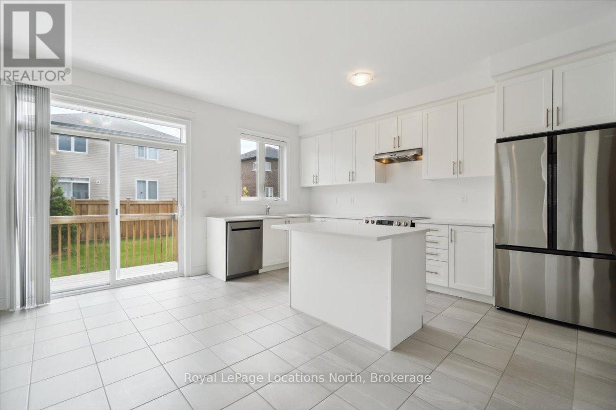 37 Autumn Drive, Wasaga Beach, Ontario  L9Z 0G8 - Photo 9 - S12217018