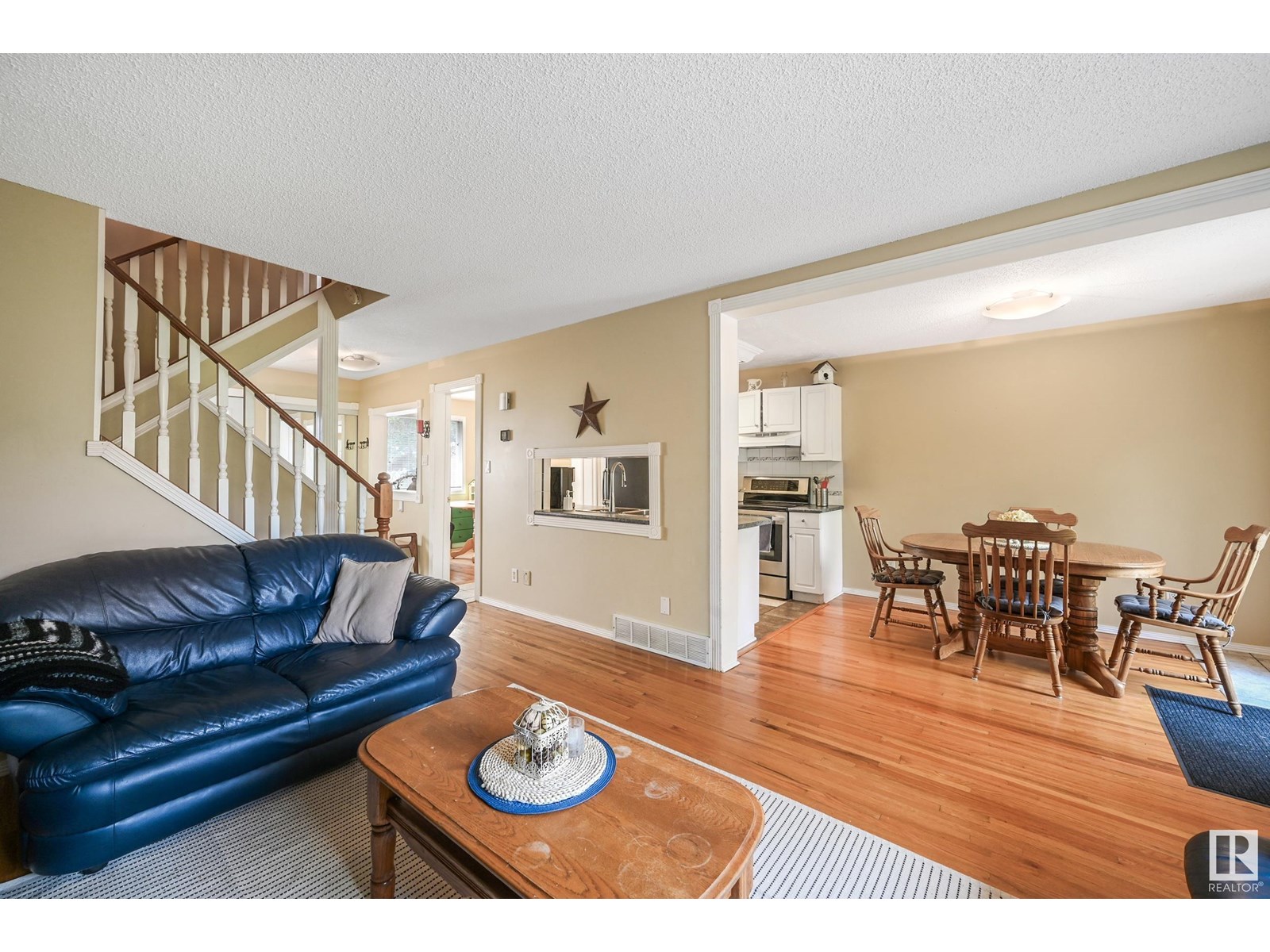 Property at 86 GREAT OA image 2