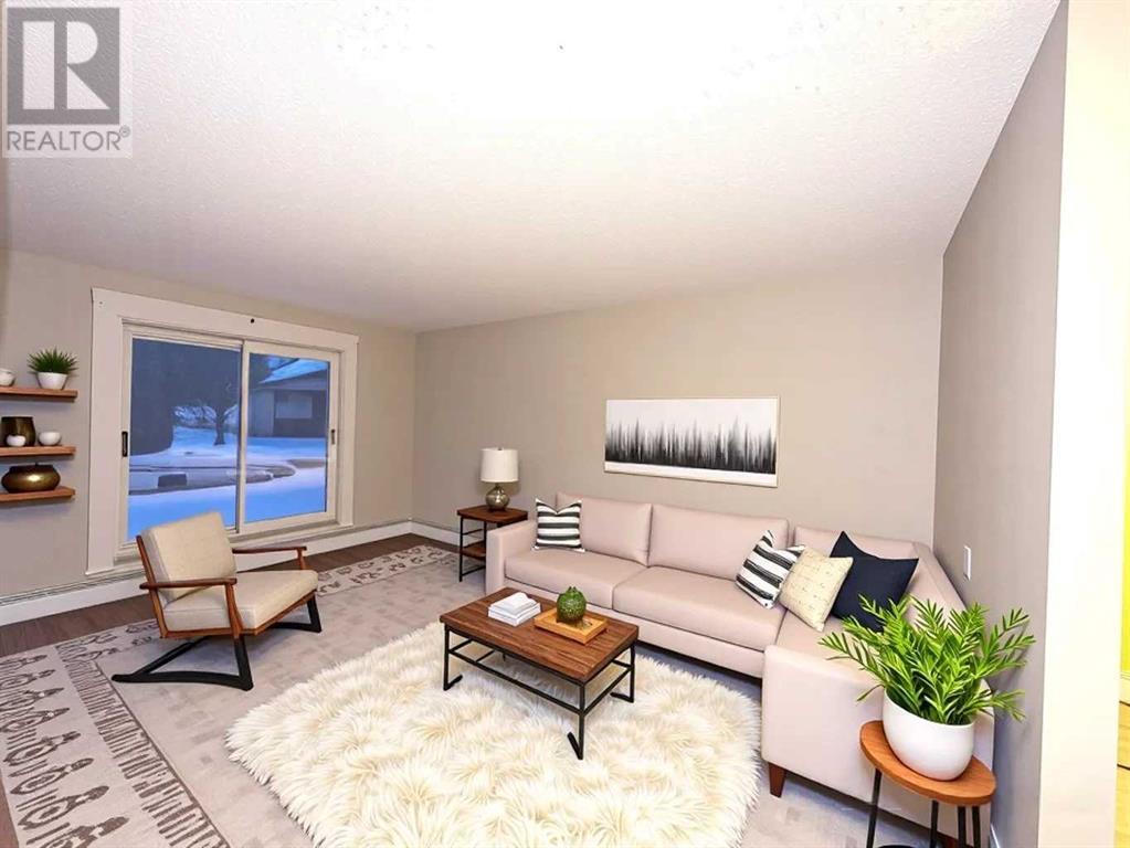 105, 114 Mount Pleasant Drive, Camrose, Alberta