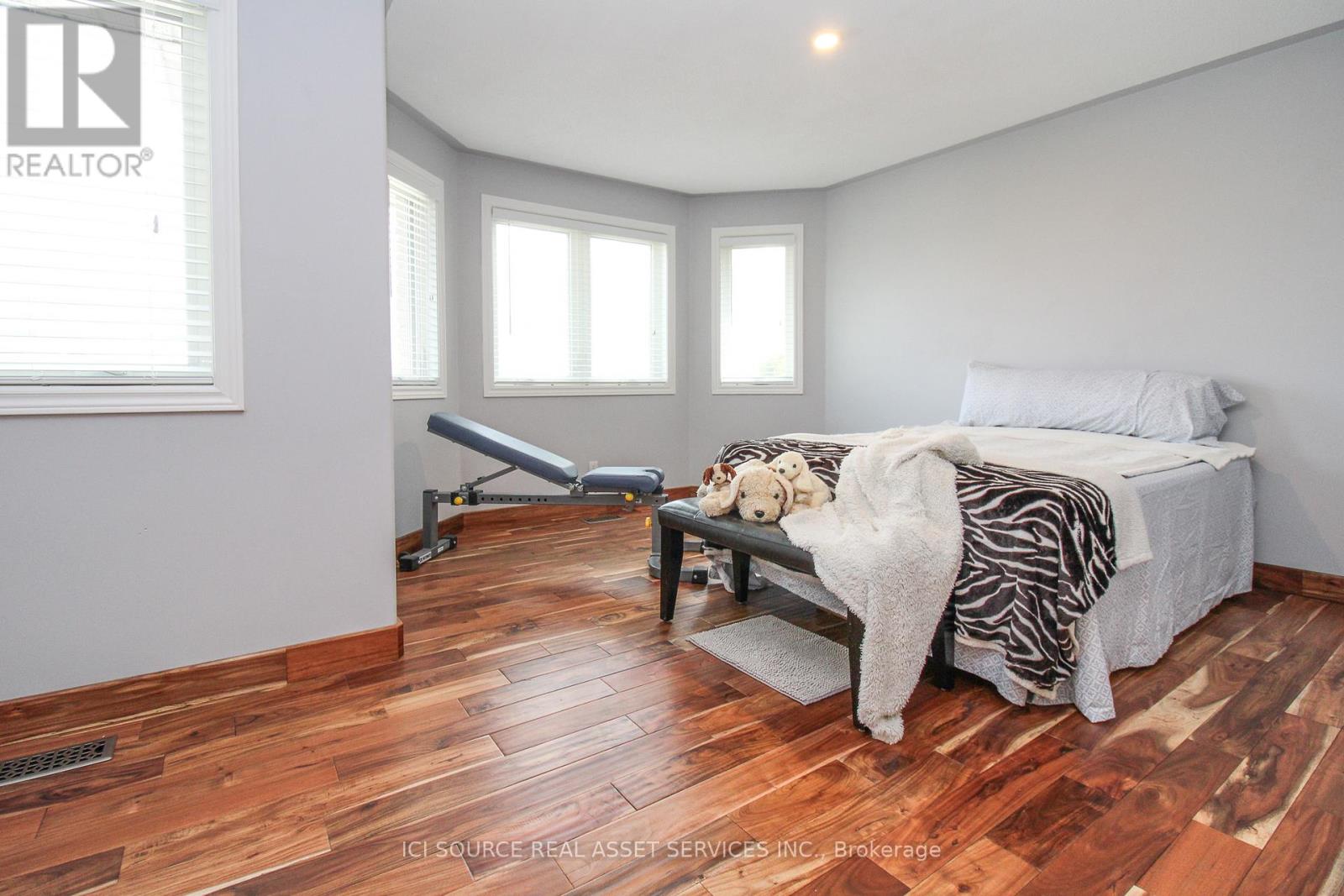 260 O'dette Road, Peterborough West, Ontario  K9K 2N8 - Photo 26 - X12216371