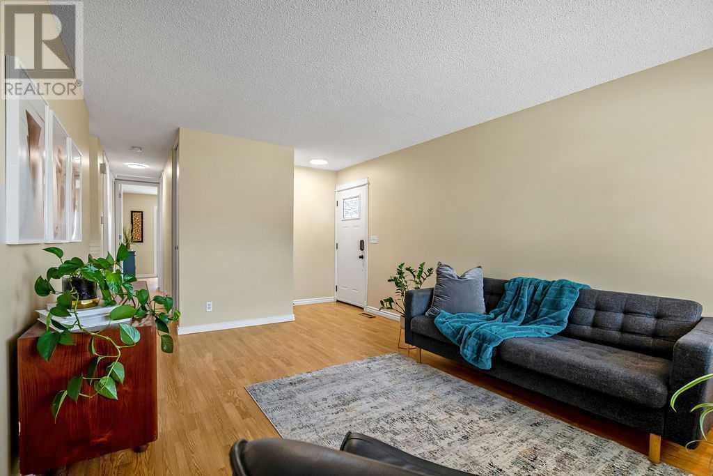 Property at 111 Shawmeadows Crescent SW image 4