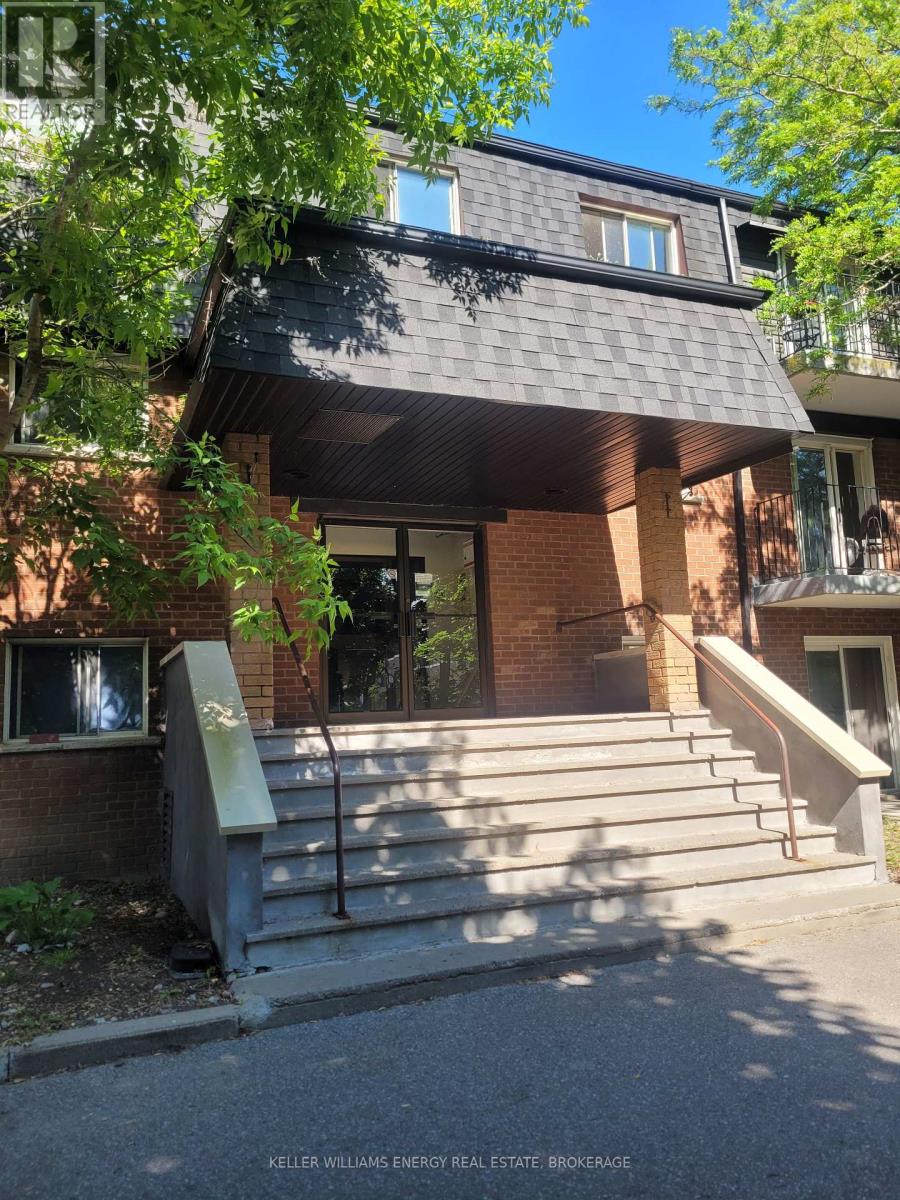 305 - 576 Mary Street E, Whitby, Ontario  L1N 2R3 - Photo 2 - E12217007