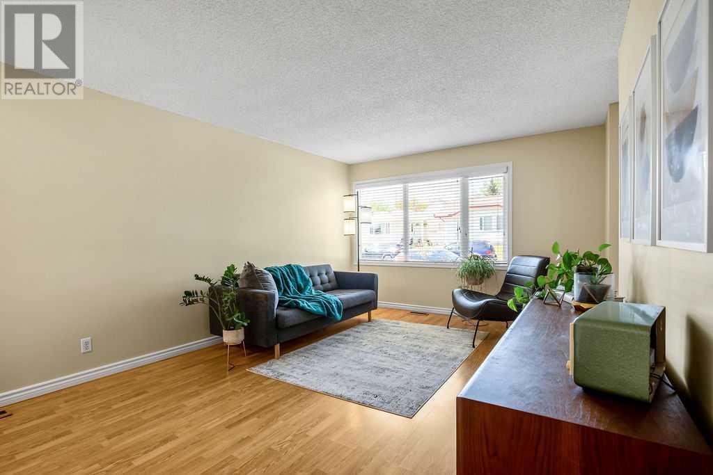 Property at 111 Shawmeadows Crescent SW image 3