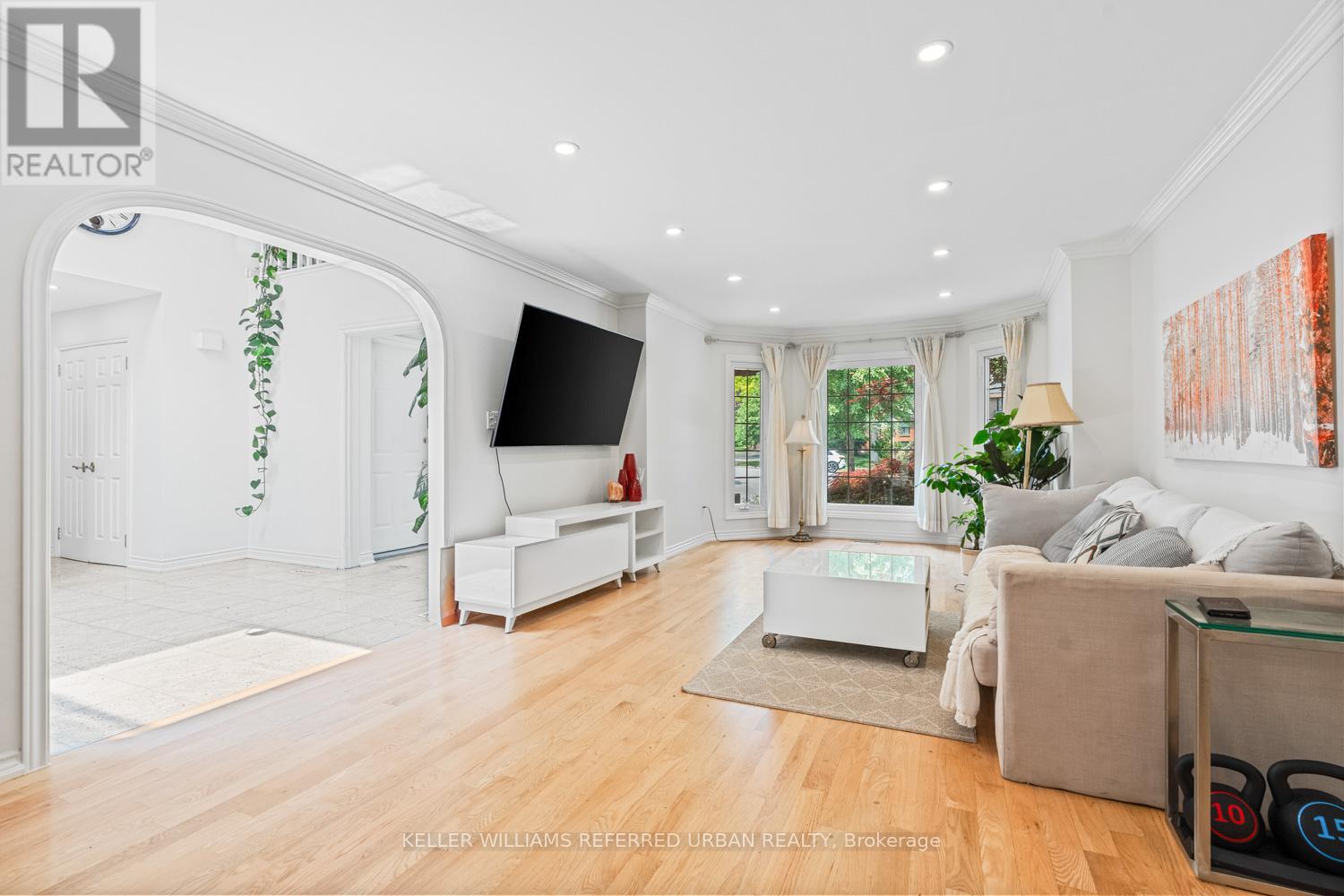 4 Saddletree Drive, Toronto, Ontario  M2H 3L3 - Photo 7 - C12215039
