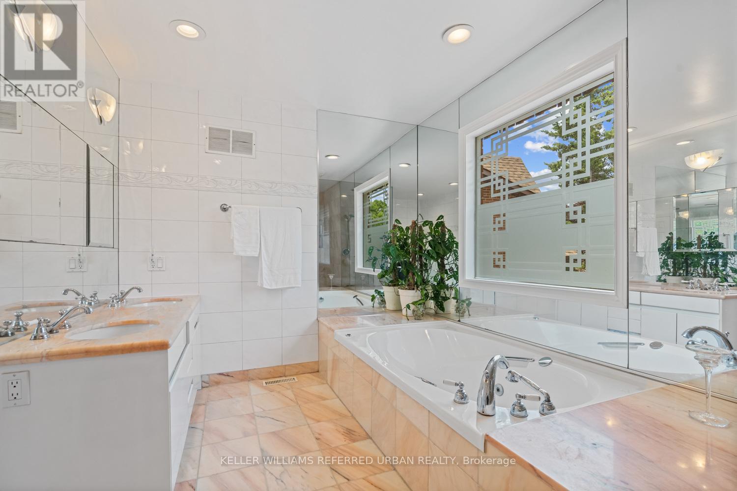 4 Saddletree Drive, Toronto, Ontario  M2H 3L3 - Photo 17 - C12215039