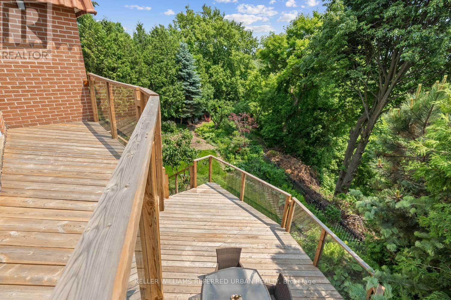 4 Saddletree Drive, Toronto, Ontario  M2H 3L3 - Photo 2 - C12215039