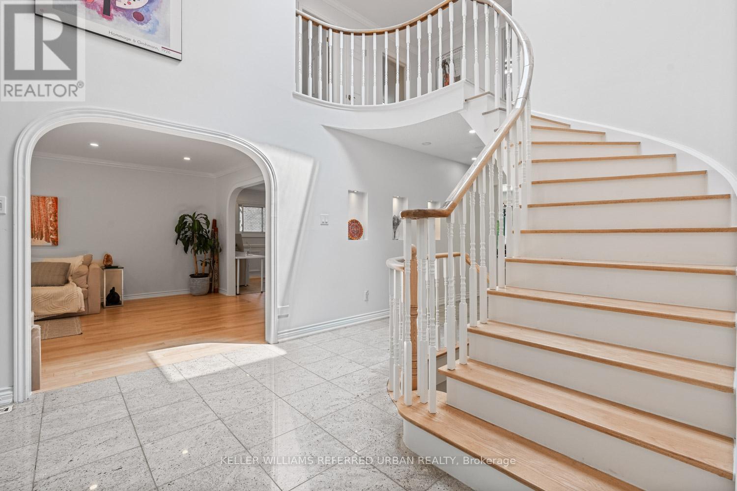 4 Saddletree Drive, Toronto, Ontario  M2H 3L3 - Photo 5 - C12215039