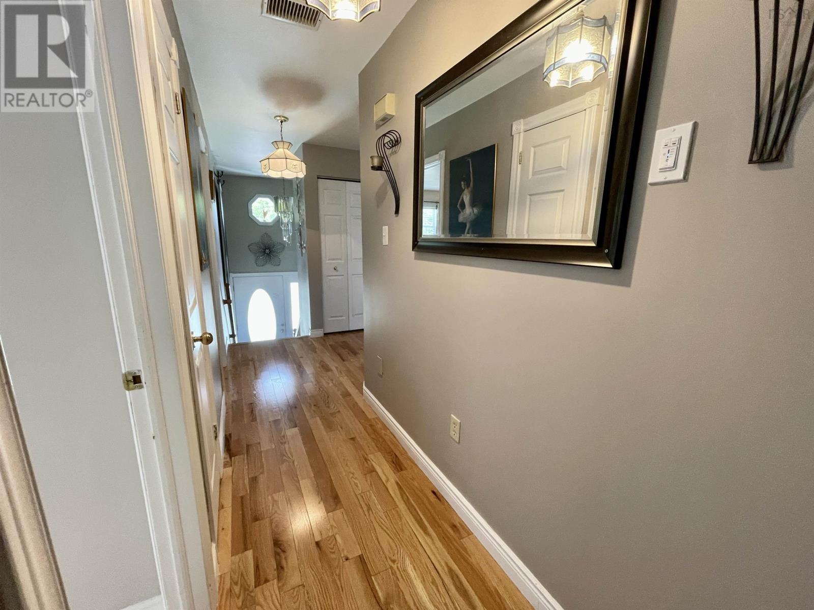 61 Portland Estates Blvd West, Dartmouth, Nova Scotia  B2W 6E5 - Photo 14 - 202514384