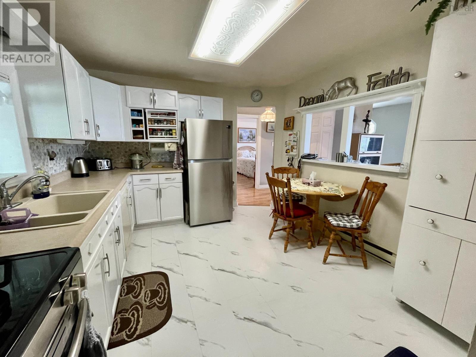 61 Portland Estates Blvd West, Dartmouth, Nova Scotia  B2W 6E5 - Photo 4 - 202514384