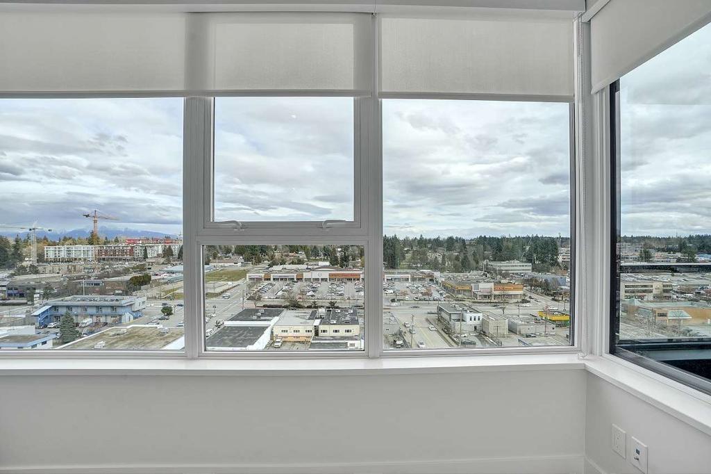 1202 10626 City Parkway, Surrey, British Columbia  V3T 0S3 - Photo 10 - R3013751