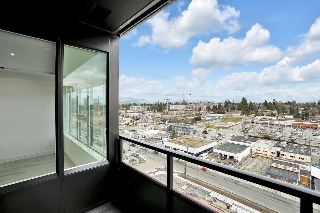 1202 10626 City Parkway, Surrey, British Columbia  V3T 0S3 - Photo 15 - R3013751