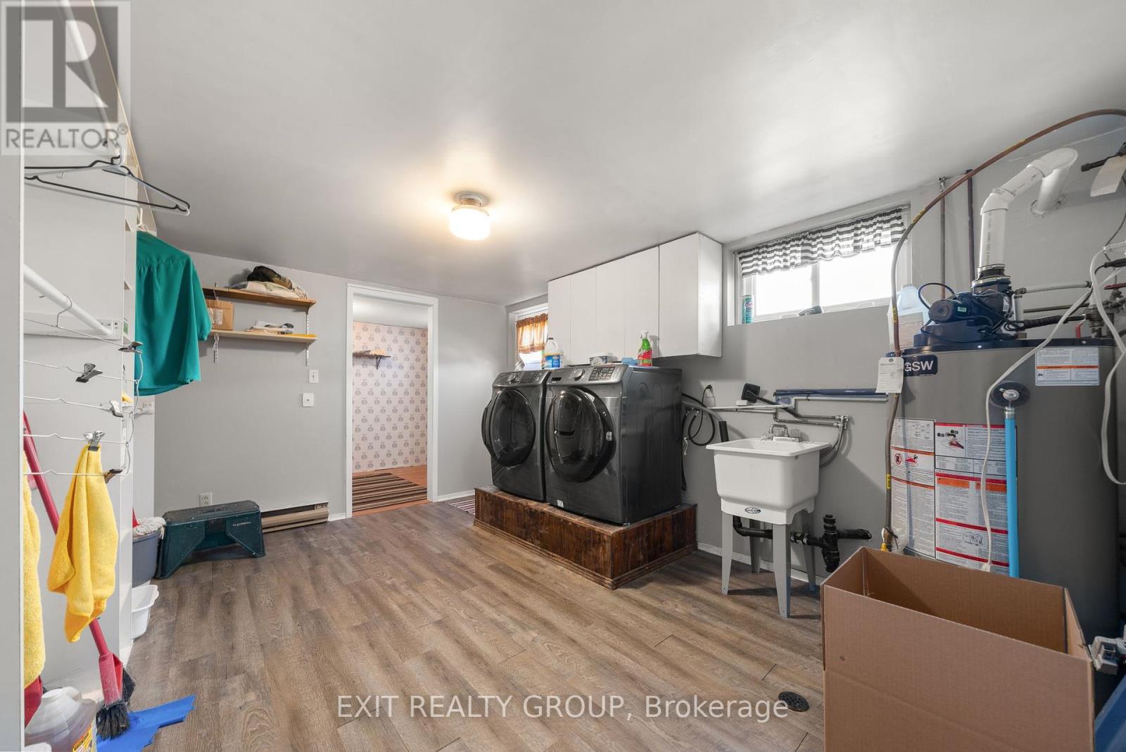 37 Glenn Drive, Quinte West, Ontario  K8V 6C7 - Photo 29 - X12216915