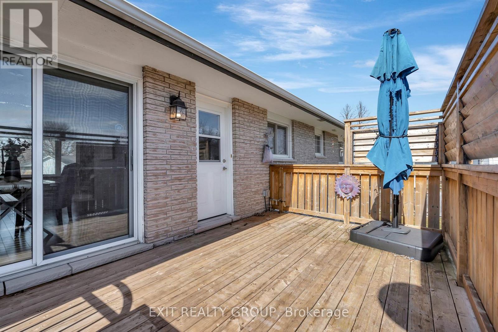 37 Glenn Drive, Quinte West, Ontario  K8V 6C7 - Photo 32 - X12216915