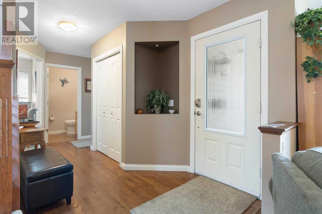 Property at 70 Somerset Way SW image 3