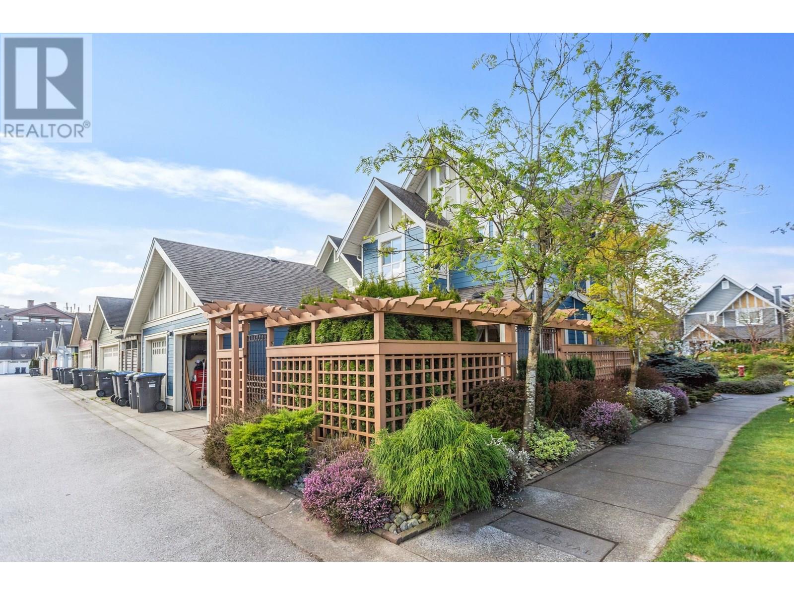 247 Furness Street, New Westminster, British Columbia  V3M 0B4 - Photo 31 - R2989754