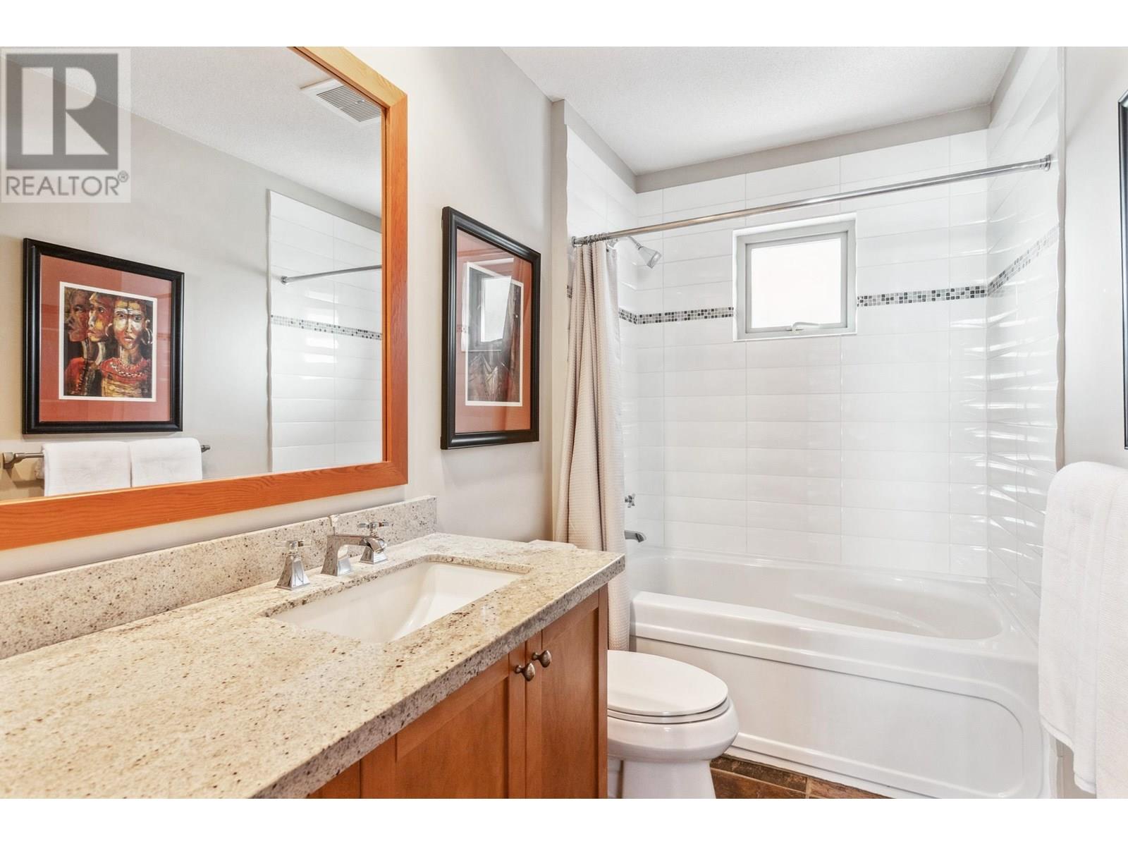 247 Furness Street, New Westminster, British Columbia  V3M 0B4 - Photo 19 - R2989754