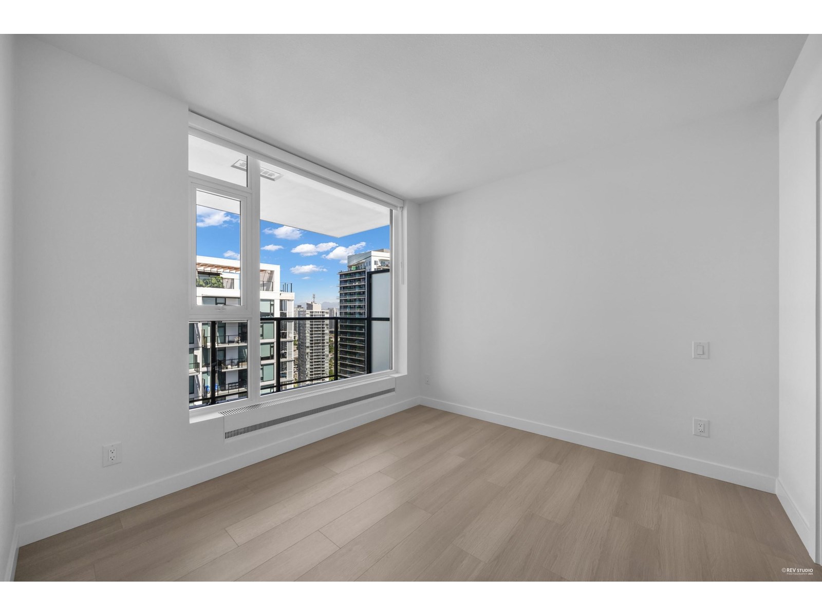 3303 13725 George Junction, Surrey, British Columbia  V3T 0V7 - Photo 24 - R3013692