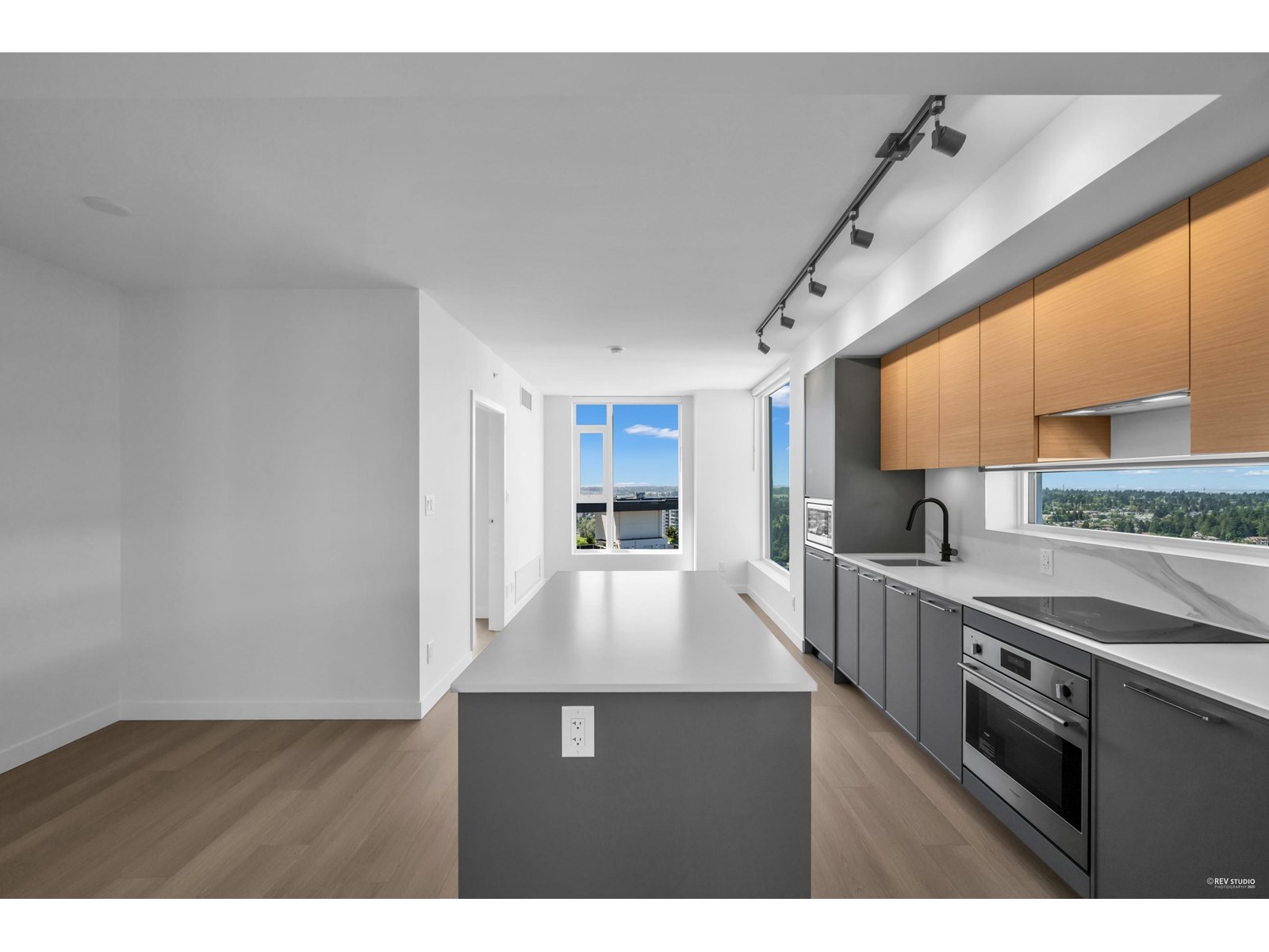 3303 13725 George Junction, Surrey, British Columbia  V3T 0V7 - Photo 14 - R3013692