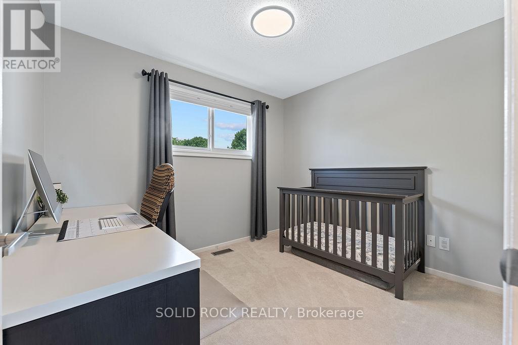 33 Benlark Road, Ottawa, Ontario  K2J 2L5 - Photo 30 - X12216904