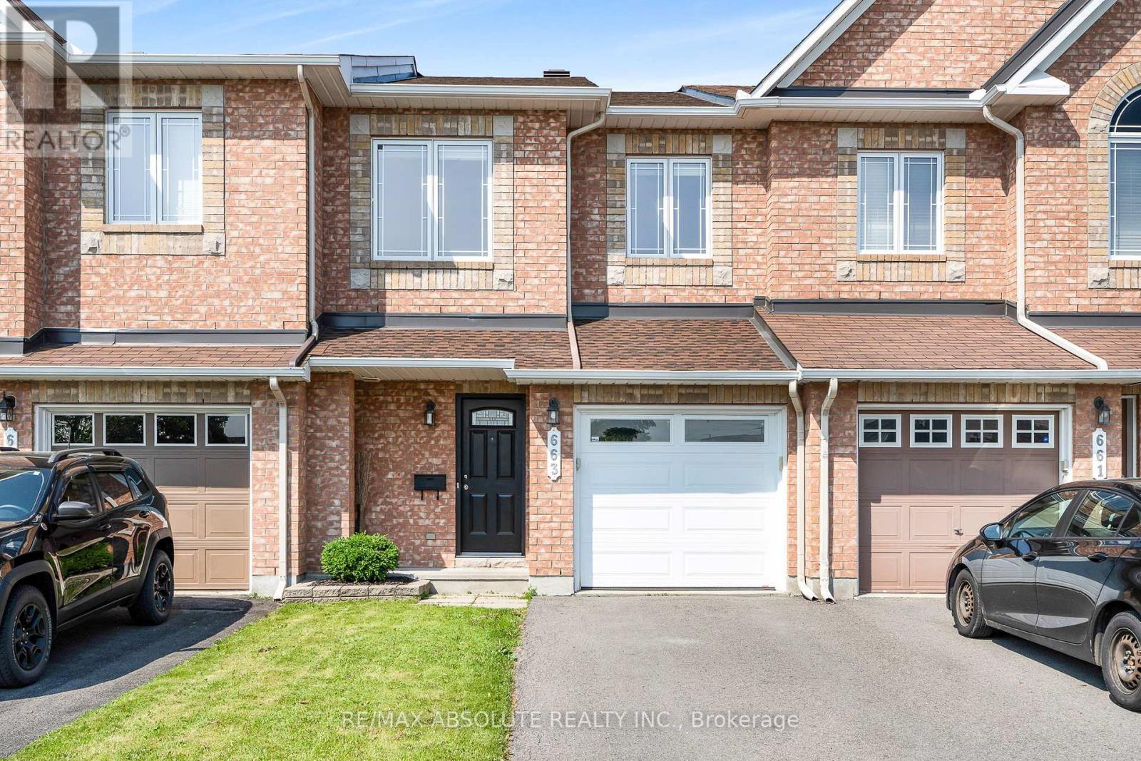 663 Lakeridge Drive, Ottawa, Ontario  K4A 0J8 - Photo 1 - X12216926