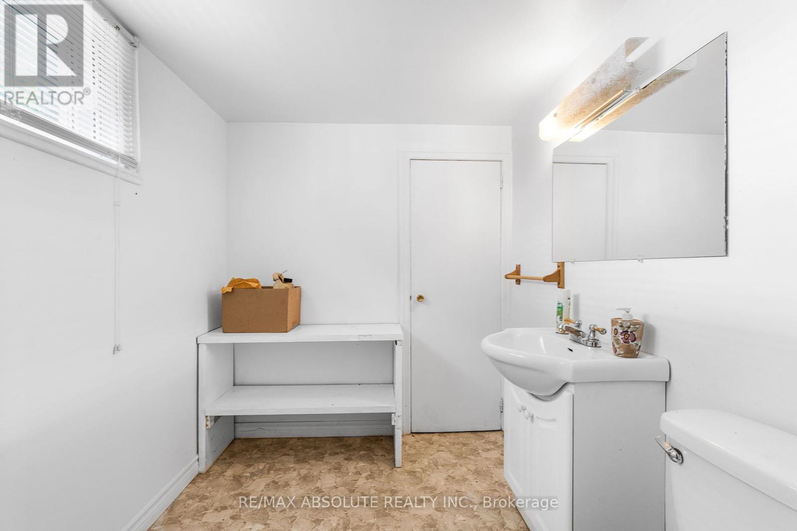 352 Lacasse Avenue, Ottawa, Ontario  K1L 7A9 - Photo 27 - X12216954