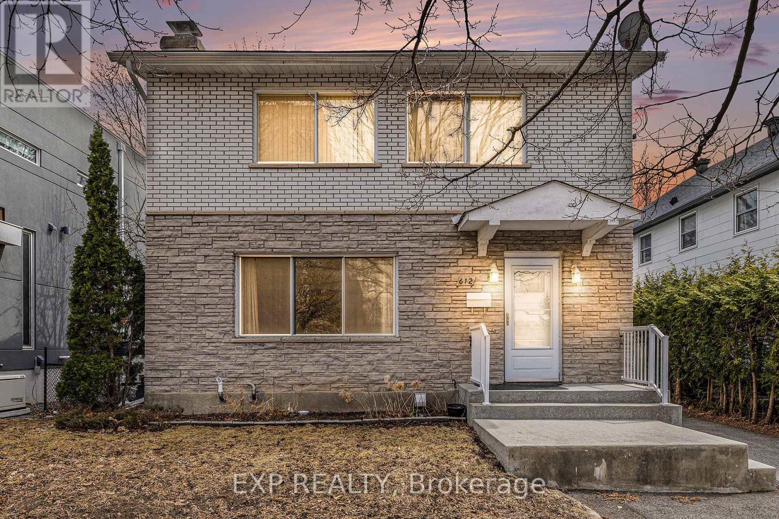 612 Byron Avenue, Ottawa, Ontario  K2A 0E5 - Photo 1 - X12216977