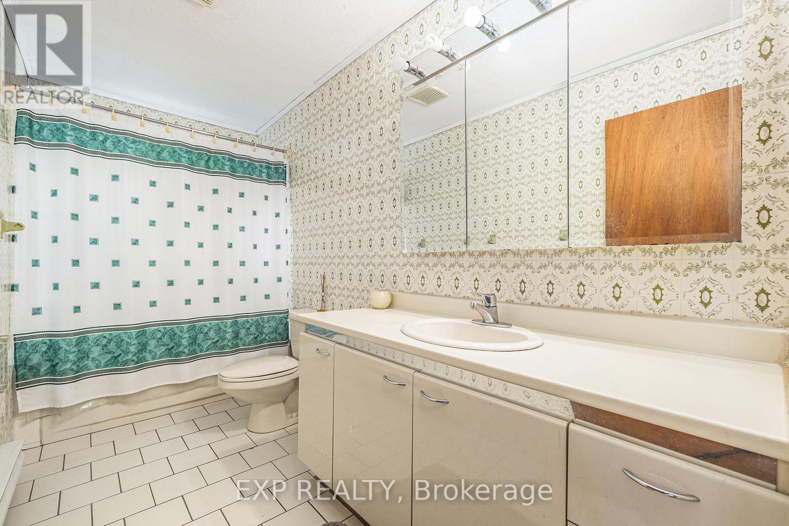 612 Byron Avenue, Ottawa, Ontario  K2A 0E5 - Photo 18 - X12216977