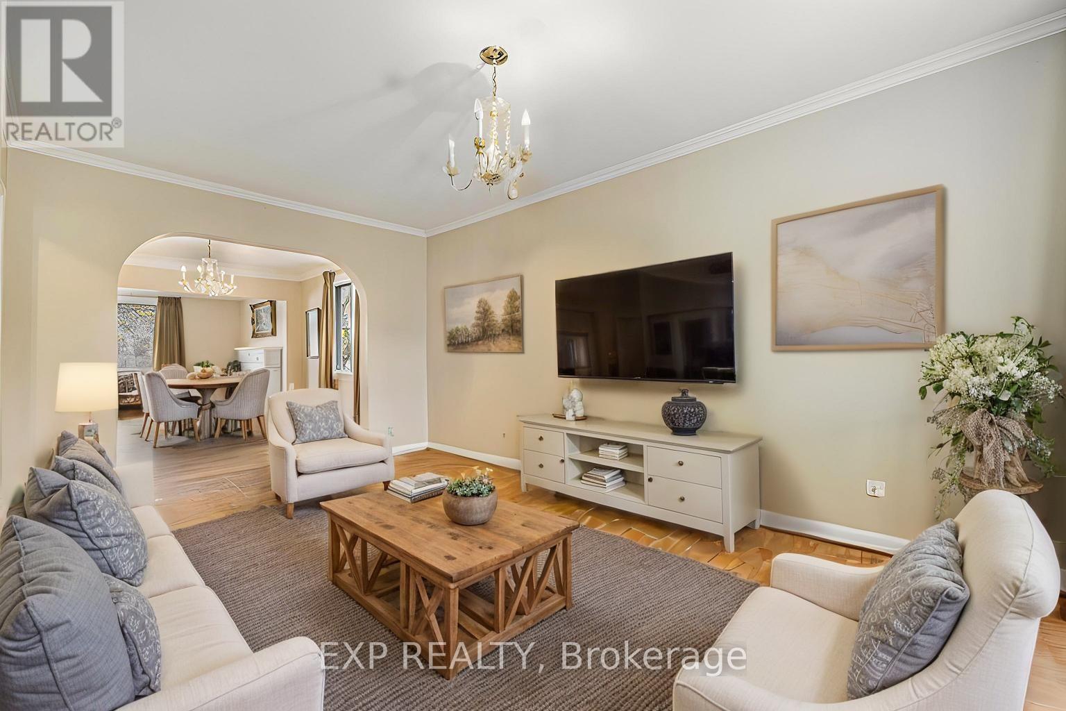 612 Byron Avenue, Ottawa, Ontario  K2A 0E5 - Photo 8 - X12216977