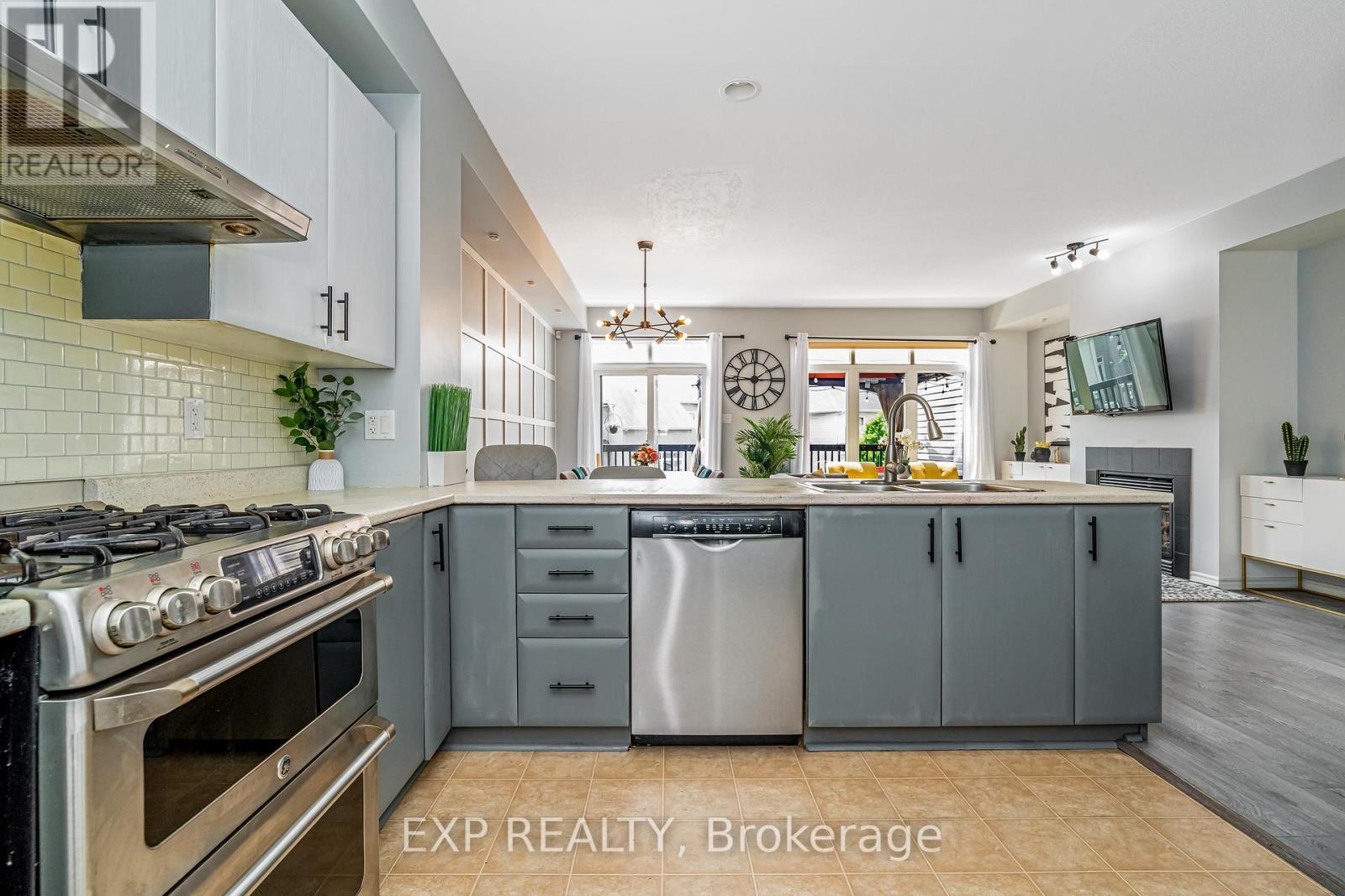 416 Foxhall Way, Ottawa, Ontario  K2M 0G1 - Photo 14 - X12217020