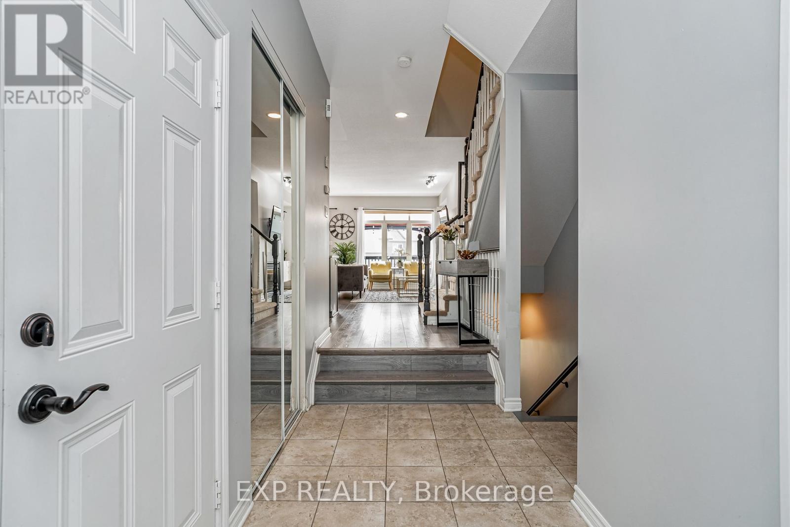 416 Foxhall Way, Ottawa, Ontario  K2M 0G1 - Photo 5 - X12217020