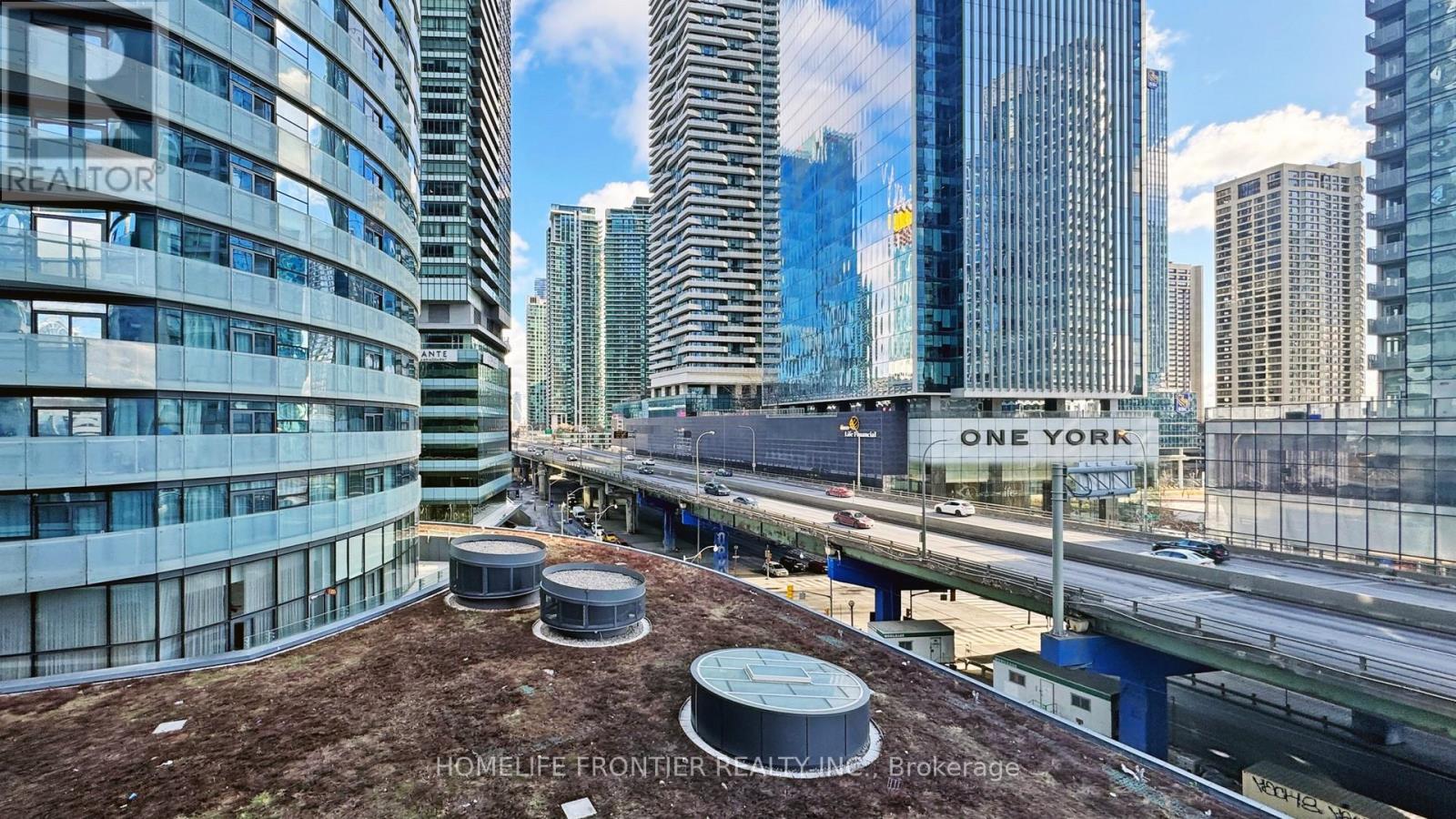 411 - 12 York Street, Toronto (Waterfront Communities), Ontario  M5J 2Z2 - Photo 16 - C12216652